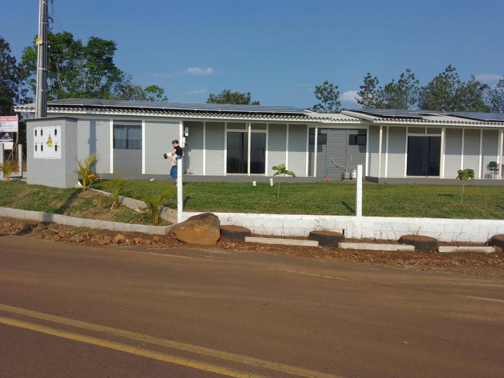 Hotel, Pousada E Residencial Apoena Palmitos Exterior photo